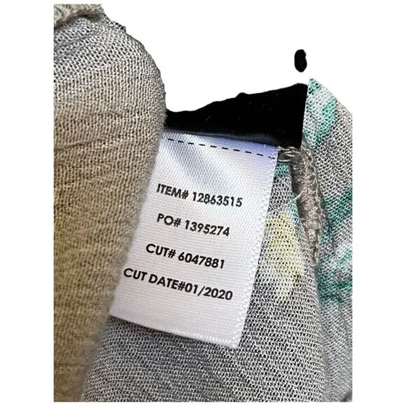 Torrid Floral High-Low Top Dress Size 1 100% Rayon Gray Red & Yellow Flowers - Picture 4 of 15